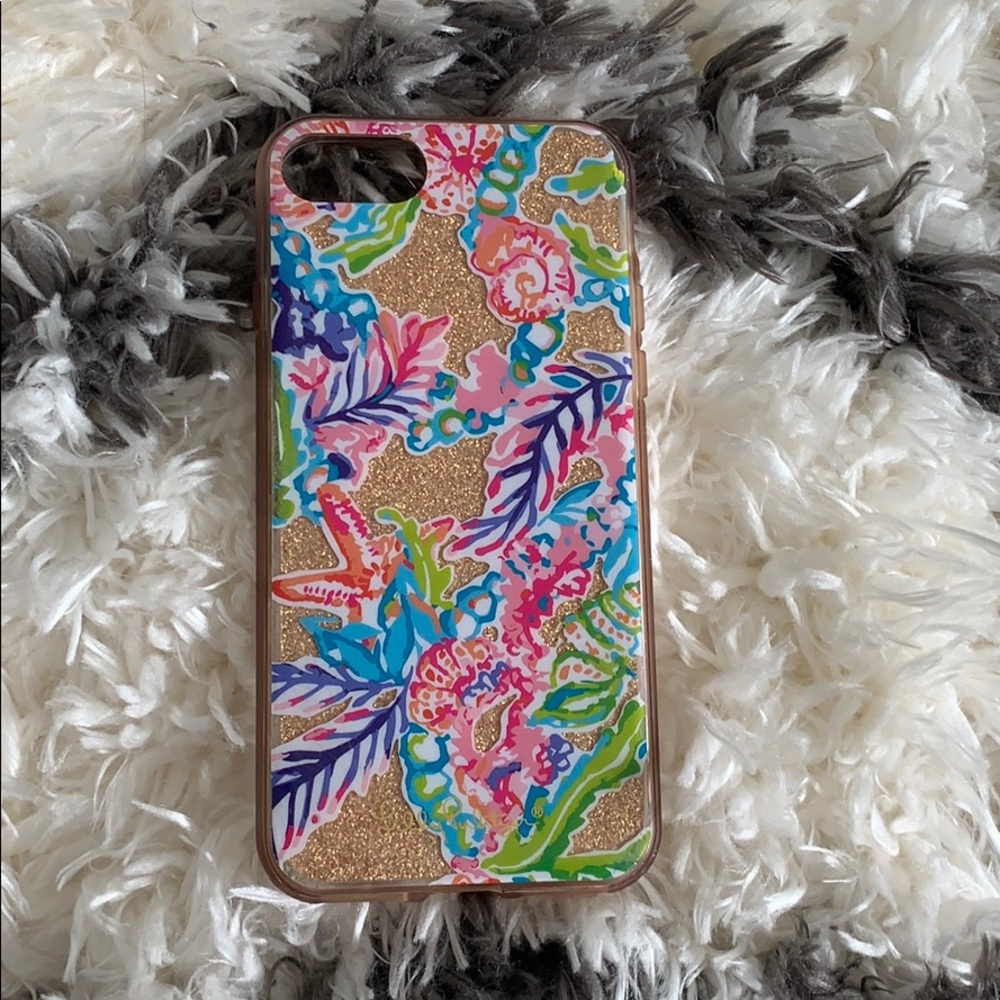 Super cute Lilly Pulitzer iPhone 7 case!!
